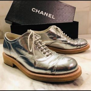 CHANEL Lace-Up Oxford Shoes